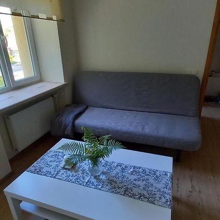 Appartement Ozolu Gatve 2- No Cesim 7 Km à Jānamuiža Extérieur photo